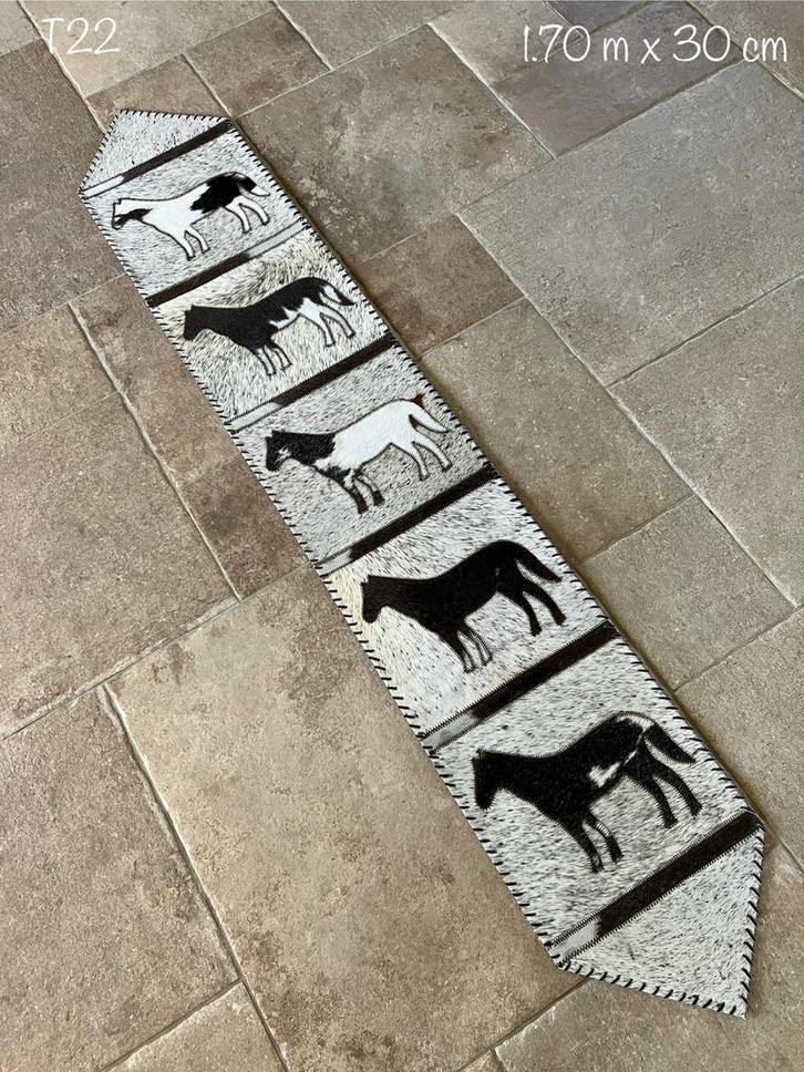 Koeienhuid tafelloper, Huis en Inrichting, Stoffering | Tapijten en Kleden, Nieuw, 200 cm of meer, Rechthoekig, Ophalen of Verzenden