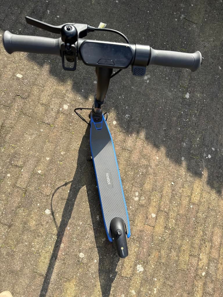 Elektrische step voor kinderen met Bluetooth, Ophalen of Verzenden, Zo goed als nieuw, Elektrische step (E-scooter)