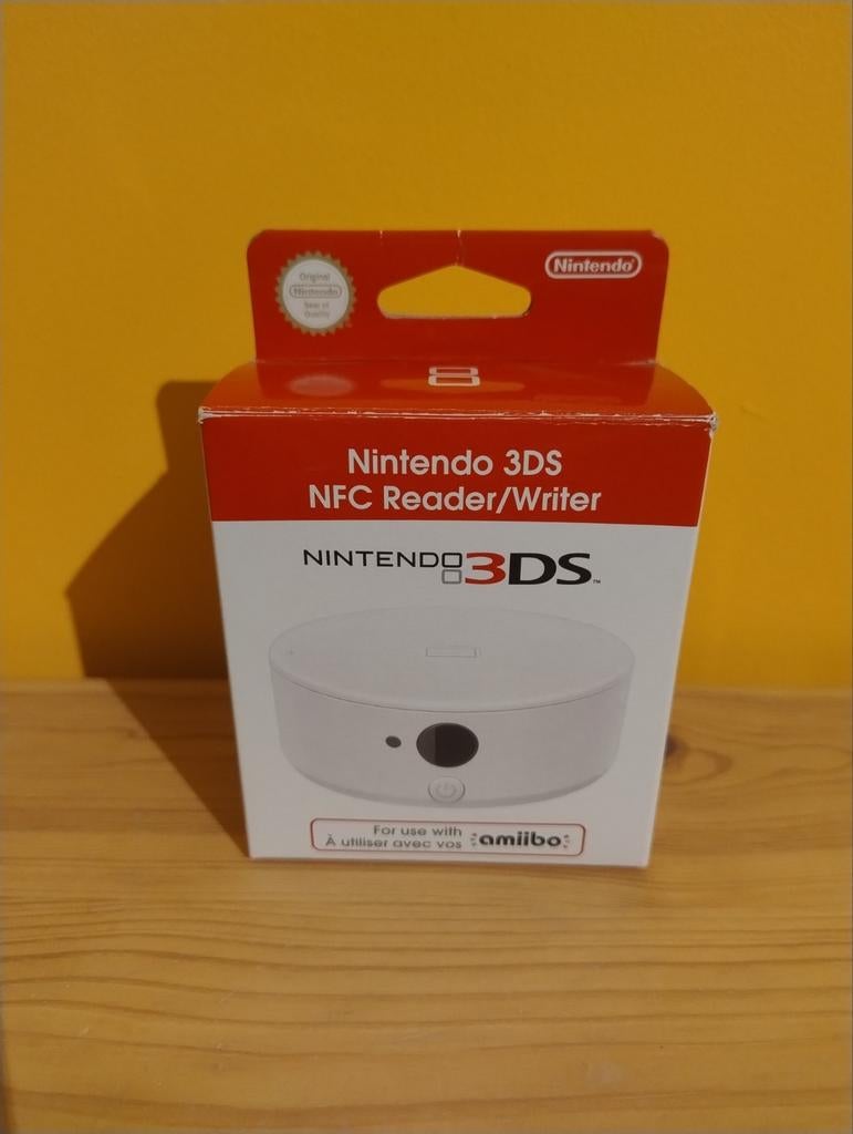 3DS NFC reader & writer, Ophalen of Verzenden, Zo goed als nieuw