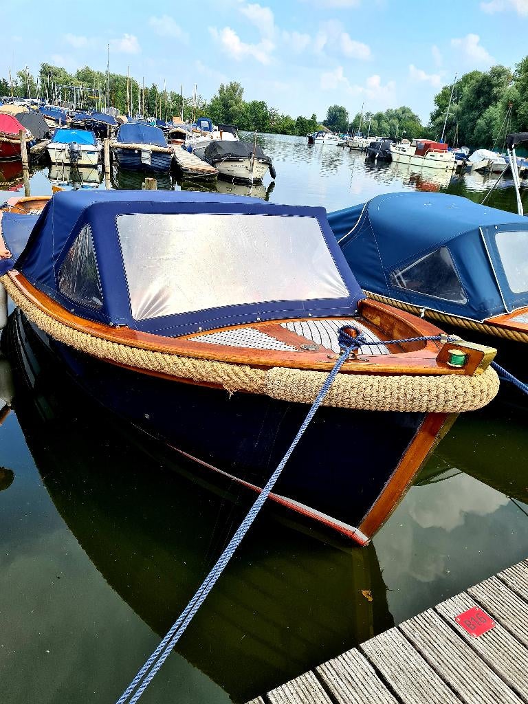Moonday 23 te koop (voornamelijk houtwerk,schuren, lakken), Watersport en Boten, Sloepen, Ophalen, Gebruikt, Binnenboordmotor
