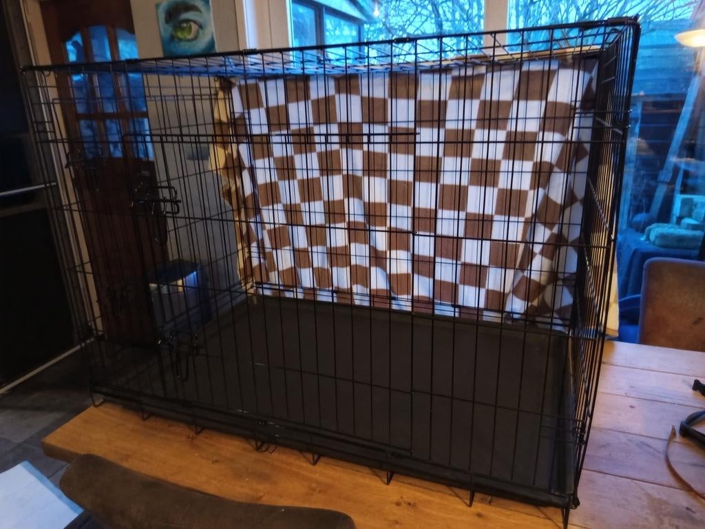 Honden benge, Dieren en Toebehoren, Hondenhokken, Zo goed als nieuw, 110 cm of meer, Ophalen