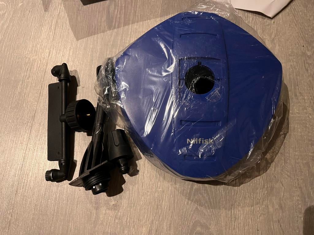 Nieuwe Nilfisk Compact c patio cleaner, Ophalen of Verzenden, Nieuw, Elektrisch