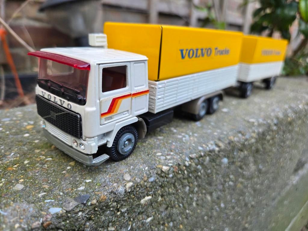 Tekno Volvo fh12 combi Demo, Ophalen of Verzenden, Zo goed als nieuw, Bus of Vrachtwagen, Tekno