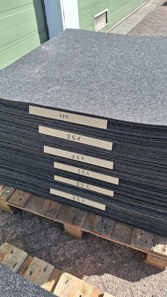 Tapijttegels 100x100 cm ca. 160 m2, Huis en Inrichting, Stoffering | Vloerbedekking, Ophalen, Gebruikt, Overige kleuren, 75 m² of meer