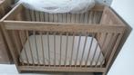 Ledikant met matras en klamboe, Kinderen en Baby's, Babywiegjes en Ledikanten, Ophalen, Zo goed als nieuw, Ledikant