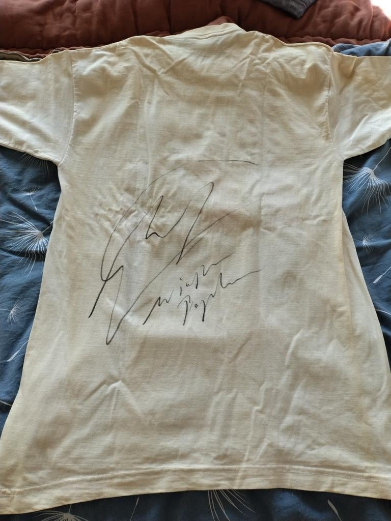 Oud Ajax T-shirt met handtekening maat M, Verzamelen, Sportartikelen en Voetbal, Ophalen of Verzenden, Gebruikt, Ajax, Shirt
