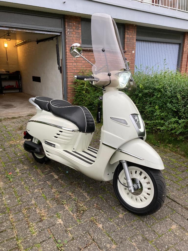 Peugeot Django 50cc | i.z.g.s. | 2019 | slechts 2900km, Ophalen, Gebruikt, Overige modellen, Benzine
