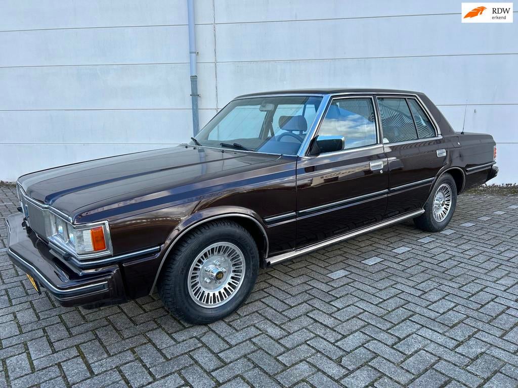 Toyota Crown 2.8i Super Saloon Automaat Airco Apk 28-03-2028, Auto's, Gebruikt, Overige modellen, 146 pk, Bruin