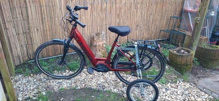 Trek District E-bike 2020 met Bosch accu en zijwielen, Fietsen en Brommers, Elektrische fietsen, Zo goed als nieuw, Overige merken