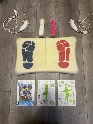 Wii Balance Board met Wii fit spellen & Mario Power Tennis
