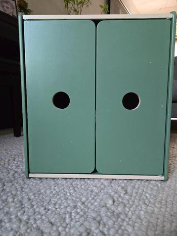 Schattig kastje voor een speelse inrichting! beschikbaar voor biedingen