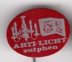Speldje ARTI LICHT ZUTPHEN (A3)  KIJK OOK EENS NAAR MIJN MEE, Verzamelen, Speldjes, Pins en Buttons, Verzenden, Gebruikt, Overige onderwerpen