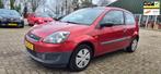 Ford Fiesta 1.3-8V Champion ZEER WEINIG KM NIEUWE APK, 1299 cc, Gebruikt, Origineel Nederlands, Bedrijf