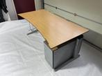 Ahrend Bureaus, Huis en Inrichting, Ophalen, In hoogte verstelbaar, Zo goed als nieuw