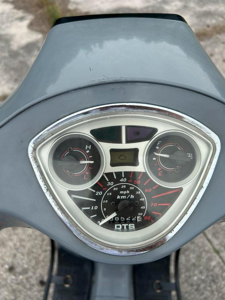 Senzo riva, Fietsen en Brommers, Snorfietsen en Snorscooters, Gebruikt, Overige merken, Benzine, Ophalen