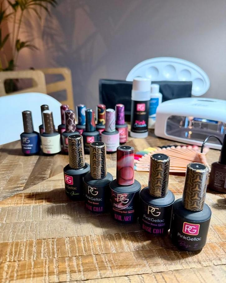Pink Gellac ea totaalset gelnagels met veel extra’s, Sieraden, Tassen en Uiterlijk, Uiterlijk | Cosmetica en Make-up, Zo goed als nieuw