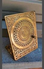 Oude Eeuwigdurende kalender messing, Antiek en Kunst, Ophalen of Verzenden