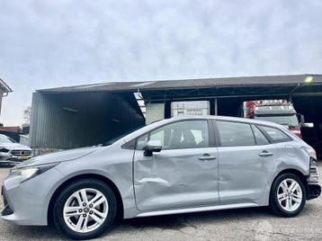 Toyota Corolla Touring sports 1.8 Hybrid 148pk automaat Busi beschikbaar voor biedingen