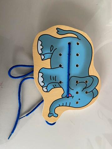 Houten Rijgspel Olifant - Leerzaam Speelgoed beschikbaar voor biedingen