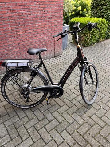 Nette Sparta AXS Dames beschikbaar voor biedingen