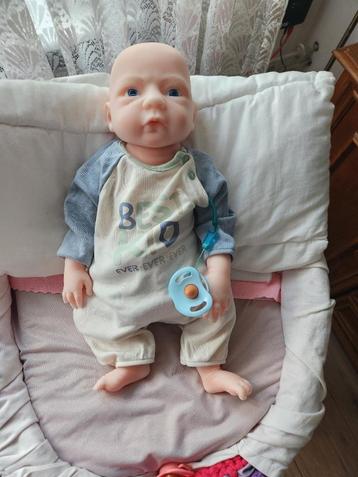 Mooie  Platina Siliconen Reborn Baby Pop Remi beschikbaar voor biedingen