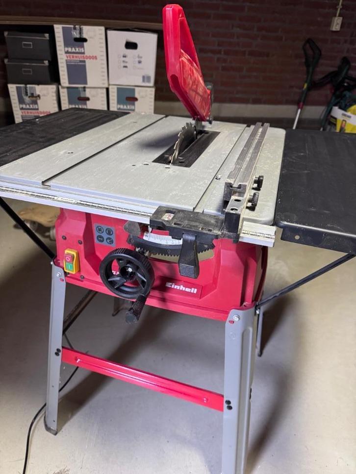 Einhell tafelzaag TC TS 2025, Doe-het-zelf en Verbouw, Gereedschap | Zaagmachines, Gebruikt, Cirkelzaag, 1200 watt of meer, 30 tot 70 mm