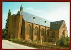 Giesbeek (gem.Zevenaar) - R.K. Kerk - 1975 - Ong., Verzamelen, Ansichtkaarten | Nederland, Ophalen of Verzenden, 1960 tot 1980