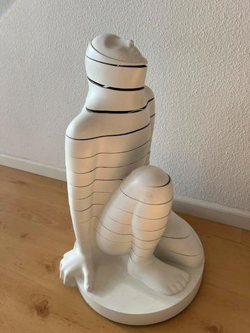 Kunstwerk  beeld Kenetisch menseljk figuur  beschikbaar voor biedingen