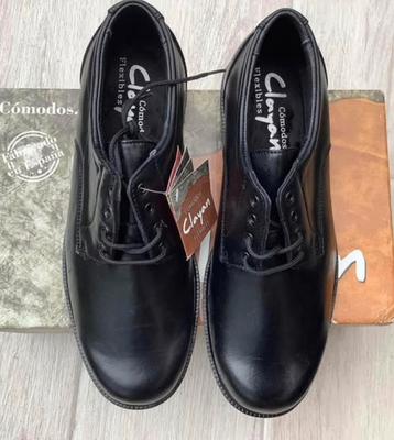 Clayan leren veterschoenen - Maat 42 beschikbaar voor biedingen