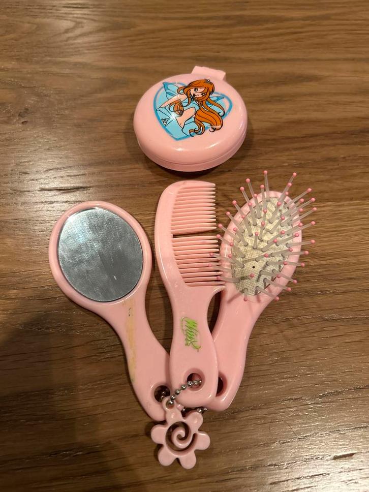 Winx Haarborstel, Kam en Spiegel Set, Kinderen en Baby's, Kinderspulletjes, Gebruikt, Ophalen of Verzenden