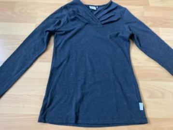 Donkergrijze longsleeve van Jottum mt. 146 beschikbaar voor biedingen