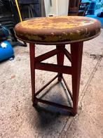 Vredestein krukje ( metaal), Huis en Inrichting, Krukjes, Ophalen, Gebruikt, IJzer