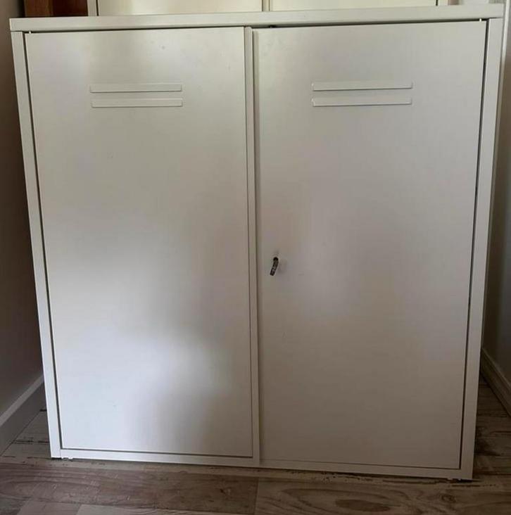 Ivar locker kast met sleutel, Huis en Inrichting, Kasten | Lockerkasten, Gebruikt, Ophalen of Verzenden