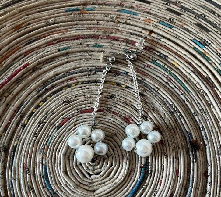 oorbellen oorknopjes parels wit cat paws kattenpootjes, Sieraden, Tassen en Uiterlijk, Oorbellen, Nieuw, Knopjes of Stekers, Overige materialen