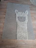Vloerkleed kinderkamer lama met hartjes, Ophalen, 100 tot 150 cm, Beige, Zo goed als nieuw