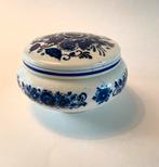 Delfts Blauw bonbondoos Handwerk porcelein bloemen wit, Ophalen of Verzenden