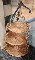 Vintage 70s rotan hangende lektuurmand 3 laags, Ophalen of Verzenden
