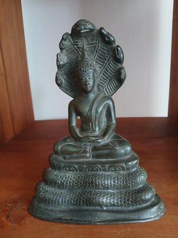 Bronzen Ayuttaya Naga Boeddhabeeld in Sukhothai-stijl  beschikbaar voor biedingen