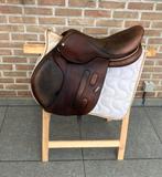 Springzadel GBS 17,5 inch, Dieren en Toebehoren, Paarden en Pony's | Zadels, Ophalen of Verzenden, Springen