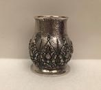 Djokja zilver Lepelvaasje - bloemenen/hamerslag decor, Antiek en Kunst, Antiek | Goud en Zilver, Ophalen of Verzenden, Zilver