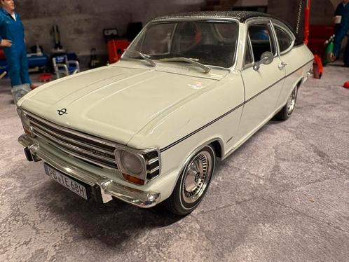 1:18 Revell Opel Kadett Olympia zonder doos, Hobby en Vrije tijd, Modelauto's | 1:18, Gebruikt, Auto, Revell, Ophalen of Verzenden