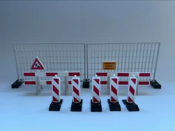 Complete wegafzettingsset t.b.v. diorama schaal 1:32 beschikbaar voor biedingen