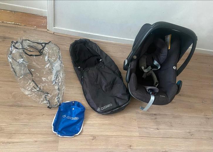Maxi-Cosi met slaapzak, regenkap & zonnescherm, Kinderen en Baby's, Autostoeltjes, Gebruikt, Maxi-Cosi, 0 t/m 13 kg, Autogordel