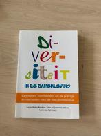 Diversiteit in de samenleving, Ophalen of Verzenden, Zo goed als nieuw, Overige niveaus, Nederlands