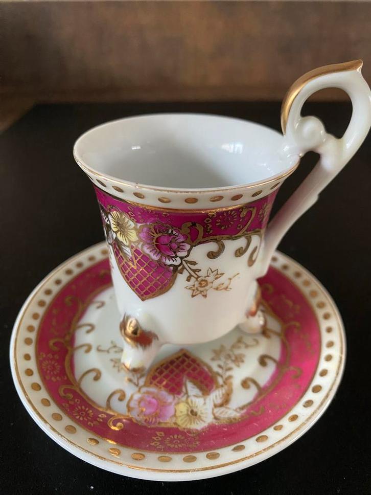 Antieke kop en schotel set, Antiek en Kunst, Antiek | Keramiek en Aardewerk, Ophalen of Verzenden