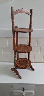 Vintage etagère, teakhout met ingelegd parelmoer, Huis en Inrichting, Gebruikt, Vintage, Ophalen of Verzenden, Nvt