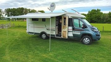 Puntgave Adria Coral 690 SC '18 Leveller Queensbed beschikbaar voor biedingen