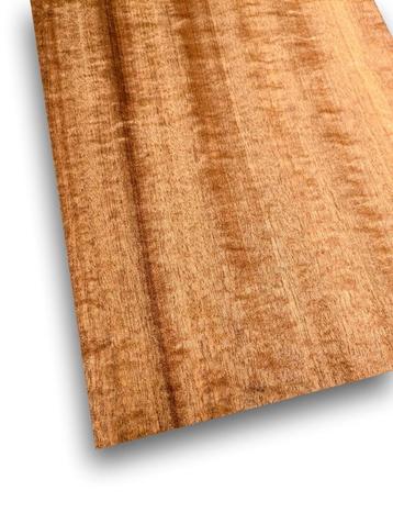 Makoré fineer | 220x23 cm beschikbaar voor biedingen