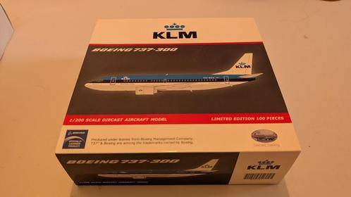 JC Wings / Diecast Trading KLM 737-300 1:200, Verzamelen, Luchtvaart en Vliegtuigspotten, Zo goed als nieuw, Schaalmodel, Ophalen