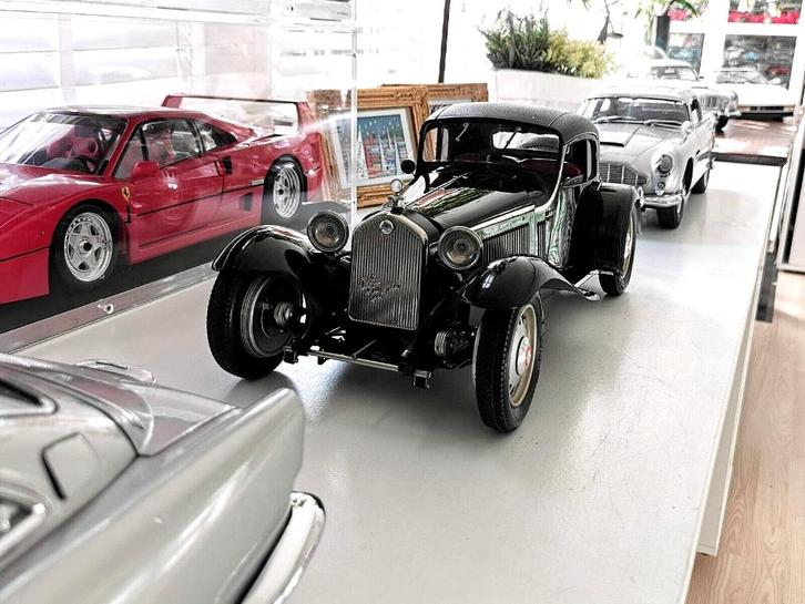 Alfa Romeo 8C 2300 Coupé Pocher K89 1/8 mysterieus zwart, Hobby en Vrije tijd, Modelauto's | 1:5 tot 1:12, Gebruikt, Auto, 1:5 t/m 1:8